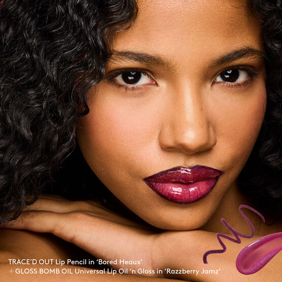 L�PIS LABIAL TRACED OUT LIP LINER